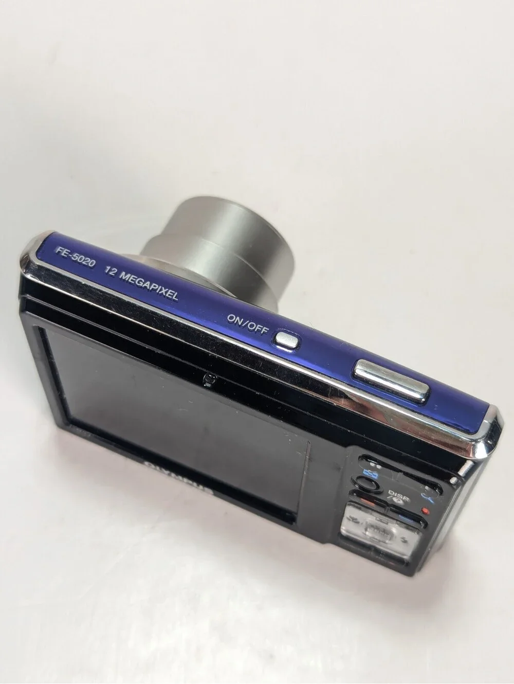 Olympus FE-5020 12MP Digital Camera Battery & Charger & Memory Card Purple